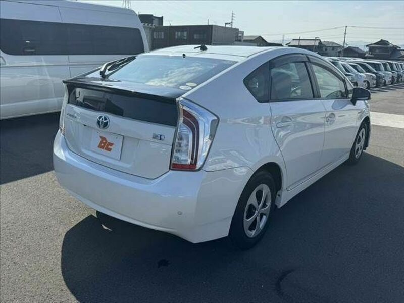 PRIUS-14