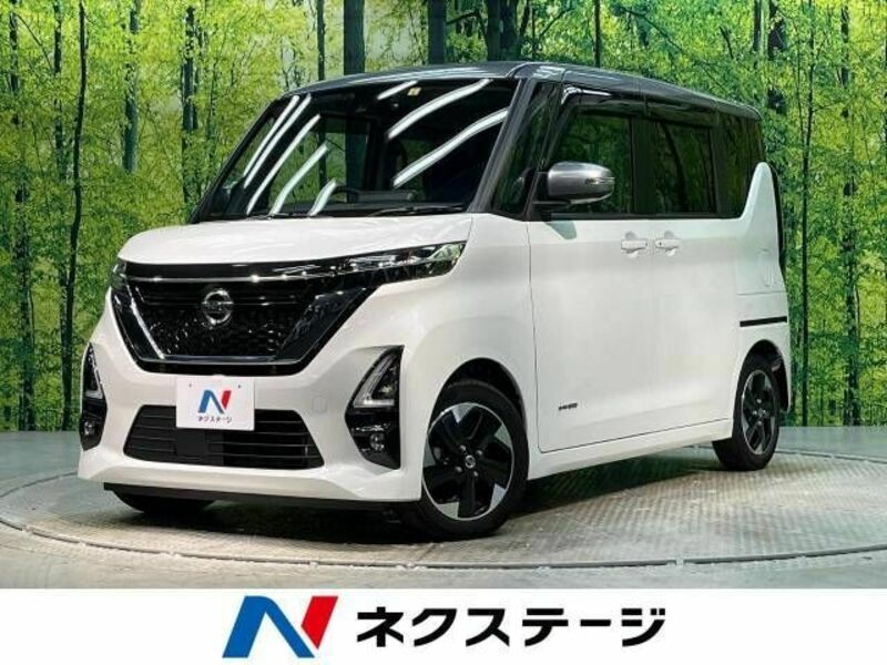 NISSAN　ROOX