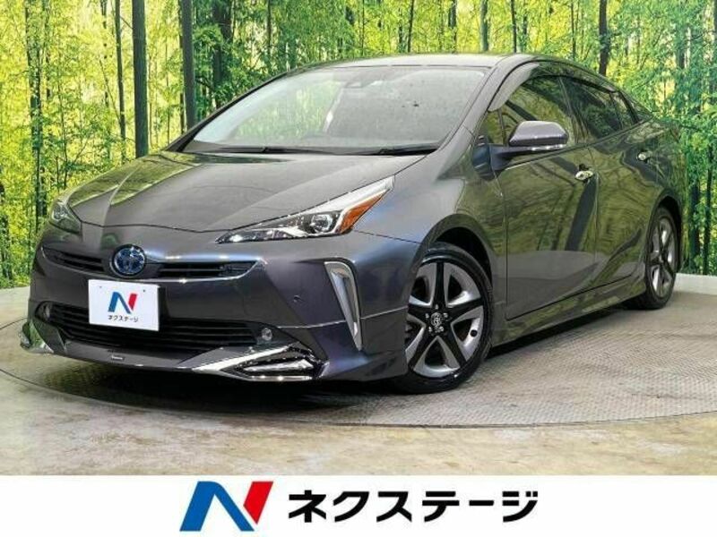 TOYOTA　PRIUS