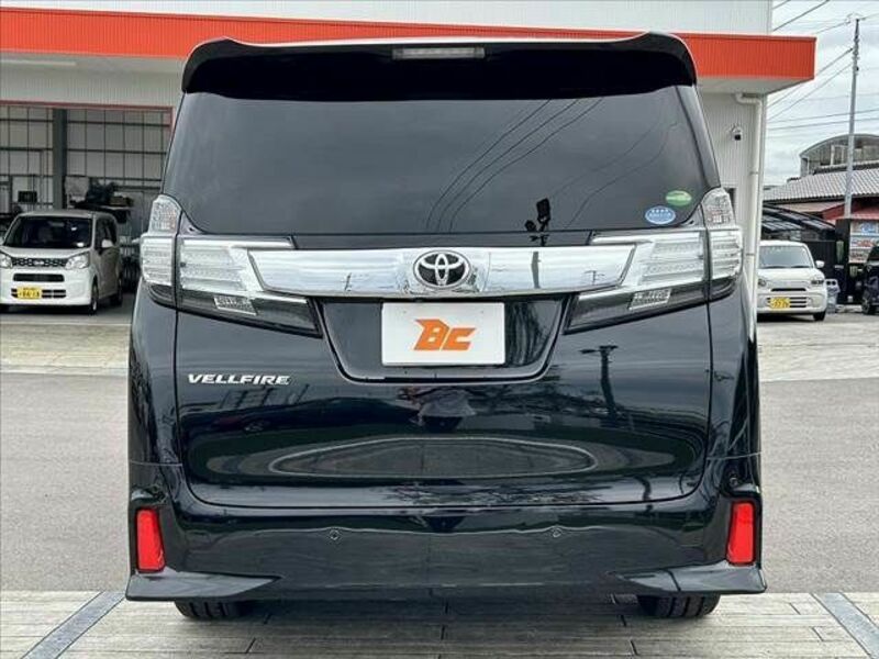 VELLFIRE-13