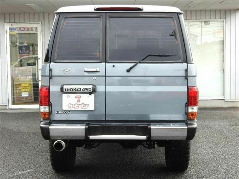 LAND CRUISER PRADO-5