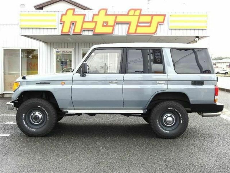 LAND CRUISER PRADO-7