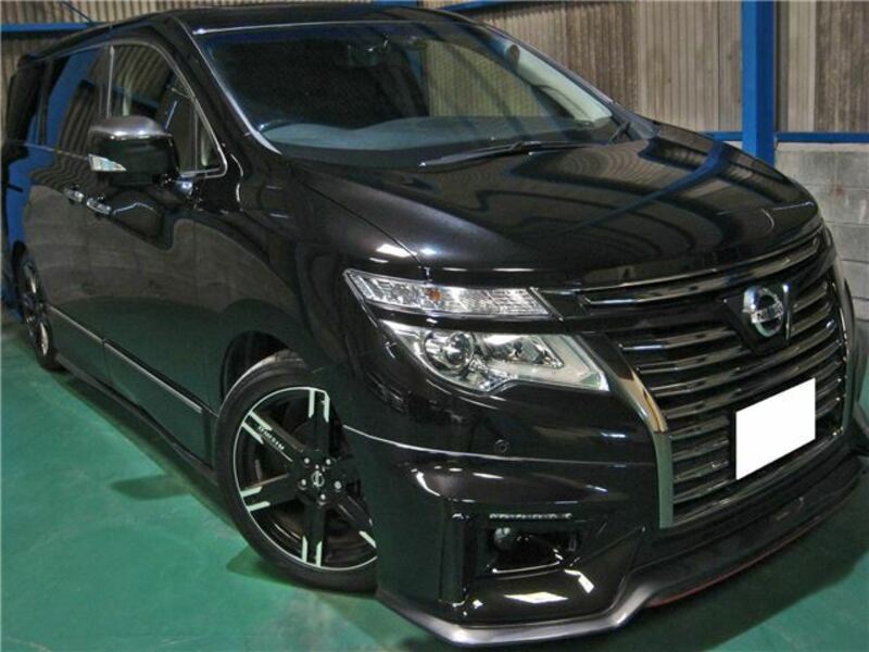 NISSAN　ELGRAND