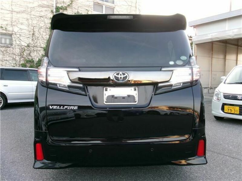 VELLFIRE-6