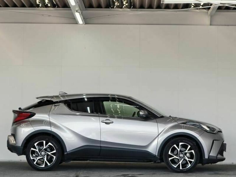 C-HR-4