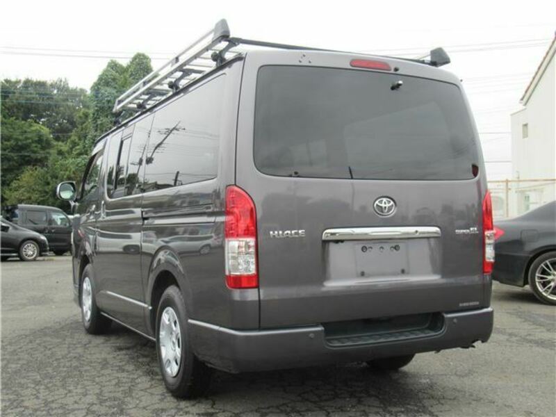 HIACE VAN-4