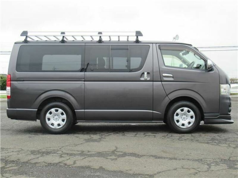 HIACE VAN-7