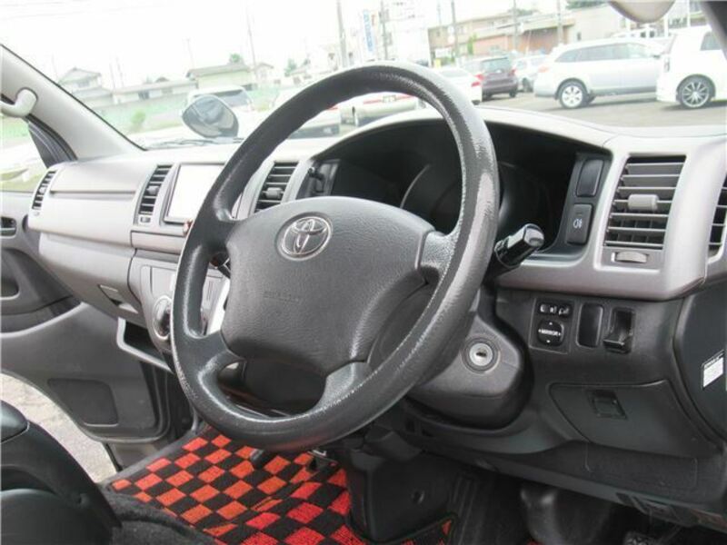 HIACE VAN-23