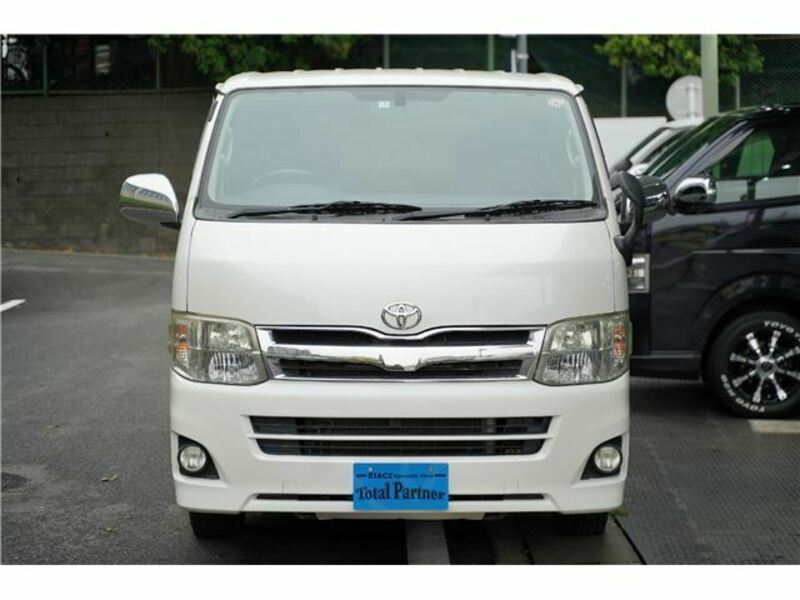 HIACE VAN-1