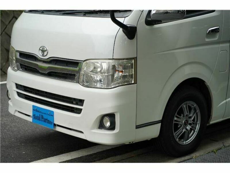 HIACE VAN-4