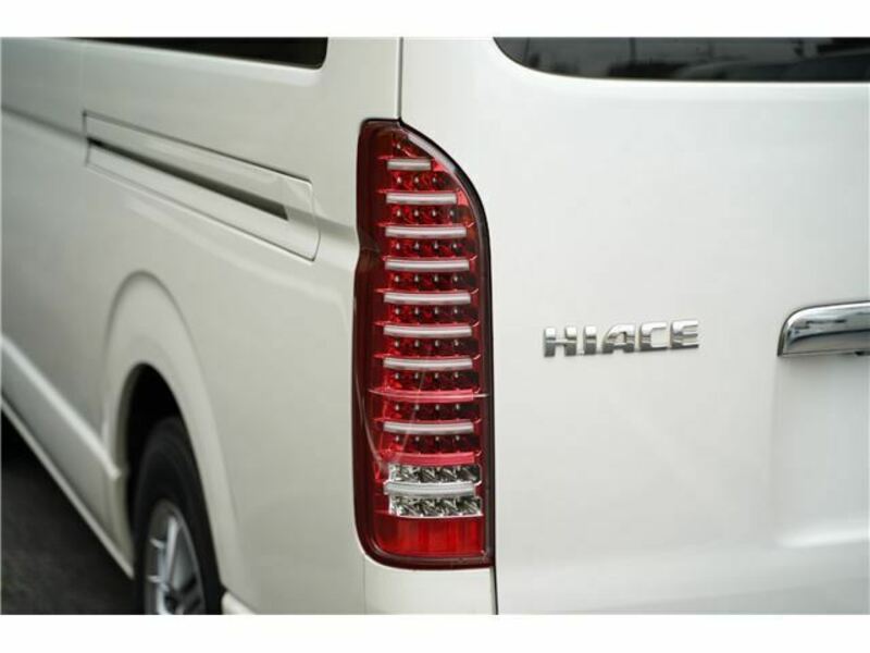 HIACE VAN-17