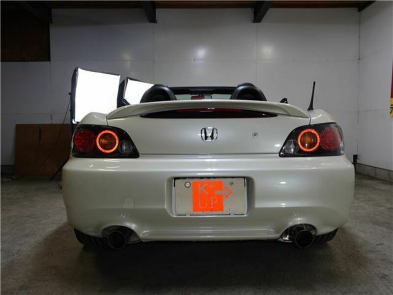 S2000-8