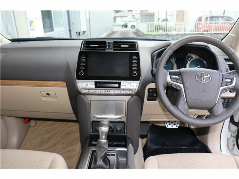 LAND CRUISER PRADO-2