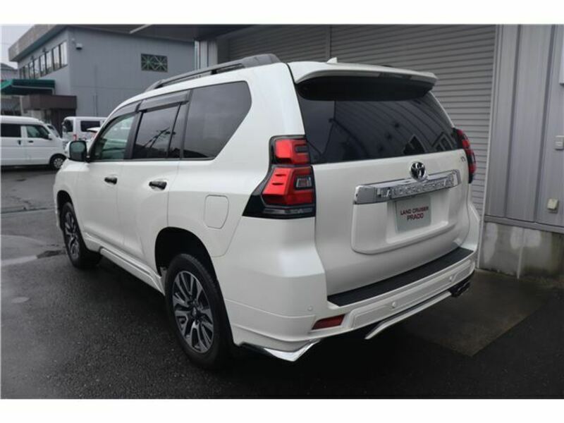 LAND CRUISER PRADO-5