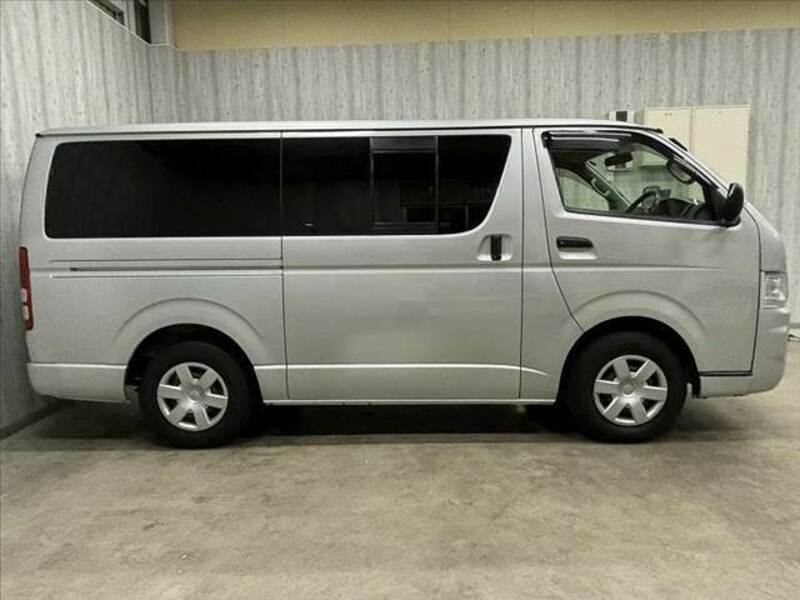 HIACE VAN-10