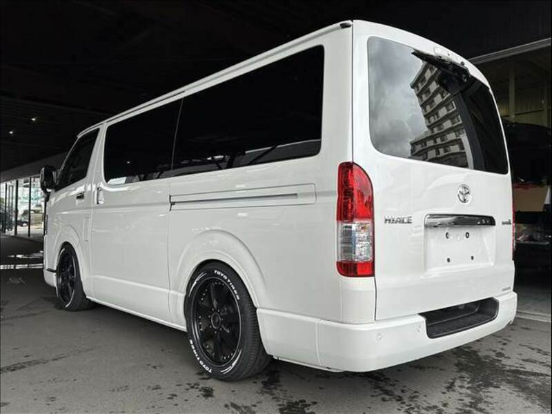 HIACE VAN-7