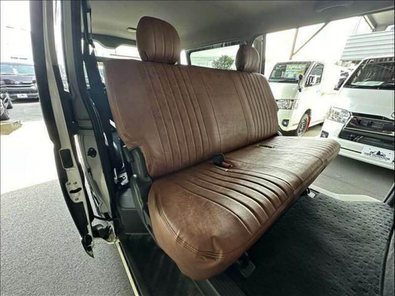 HIACE VAN-9