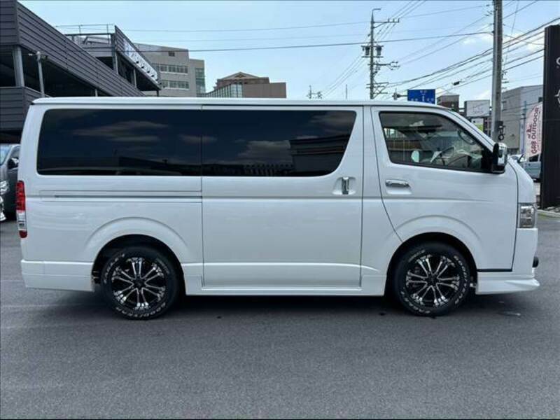 HIACE VAN-12