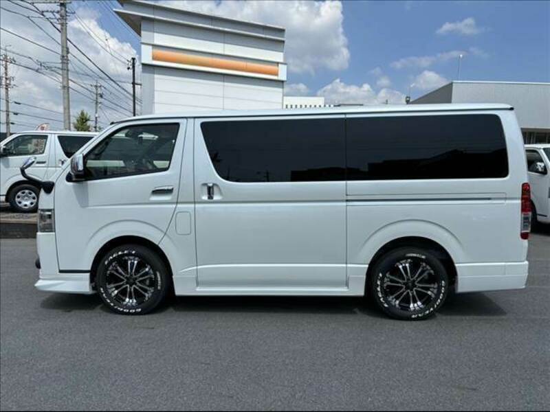 HIACE VAN-13