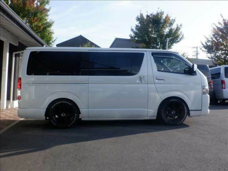 HIACE VAN-12