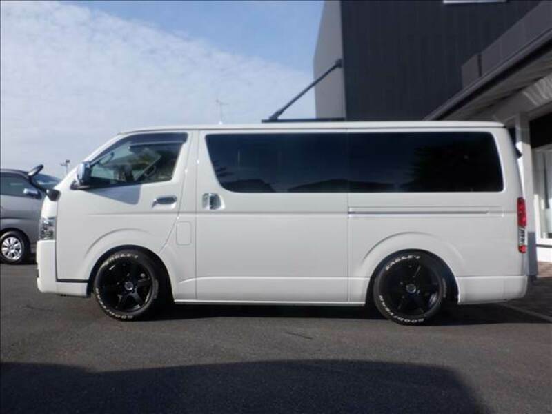 HIACE VAN-13