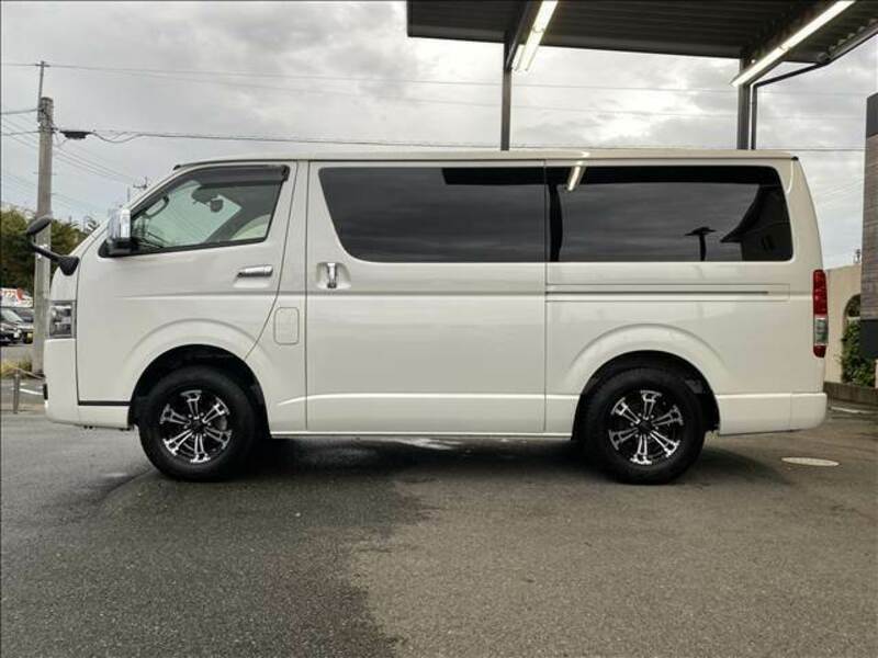 HIACE VAN-13