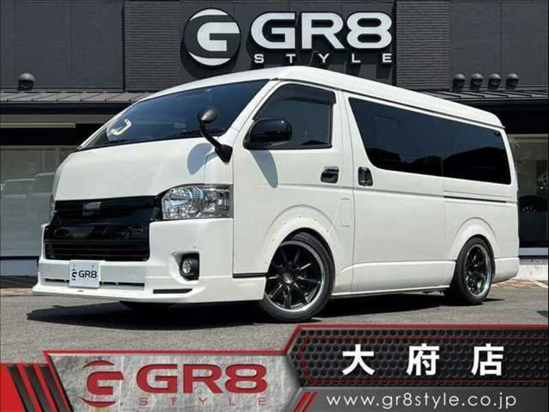 TOYOTA　HIACE VAN