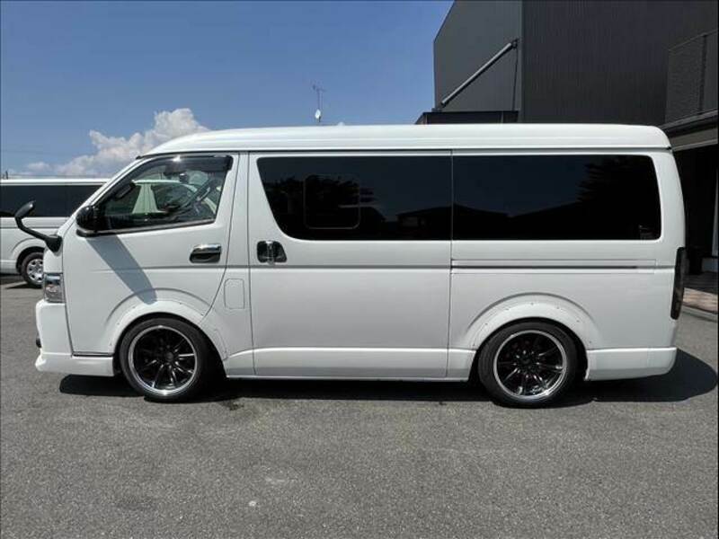 HIACE VAN-8