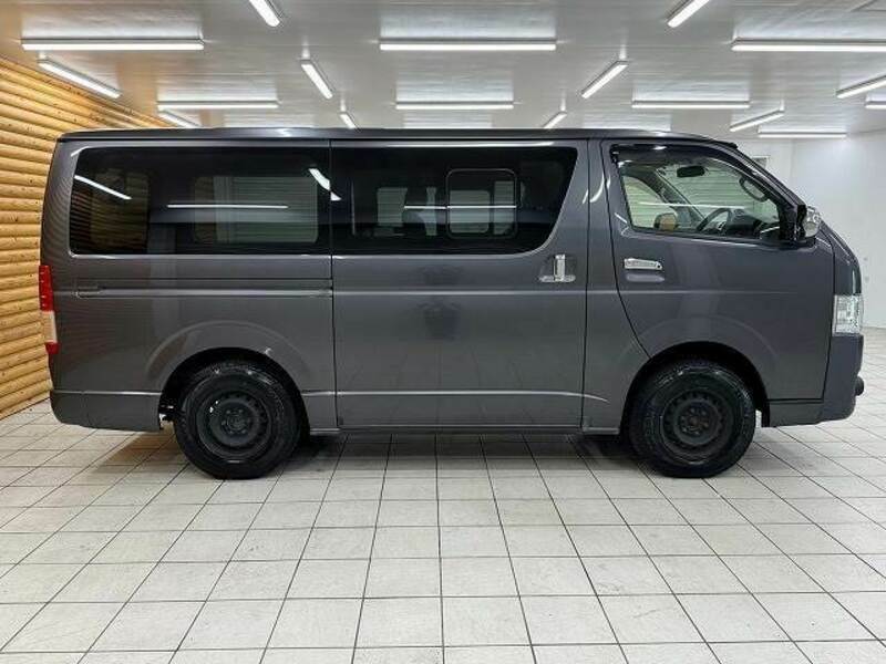 HIACE VAN-17