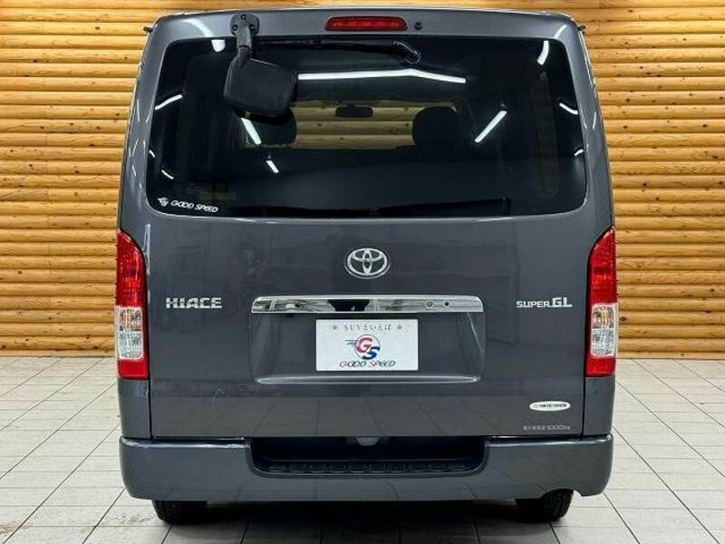 HIACE VAN-18