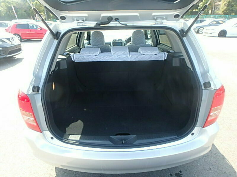 COROLLA FIELDER