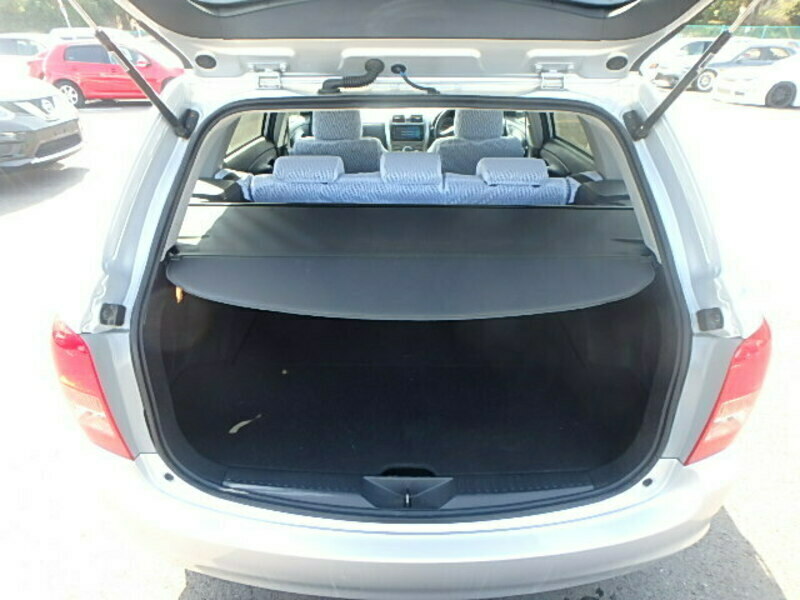 COROLLA FIELDER
