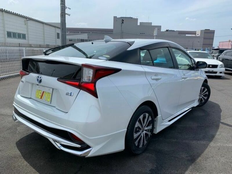 PRIUS-1