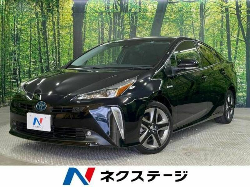 TOYOTA　PRIUS