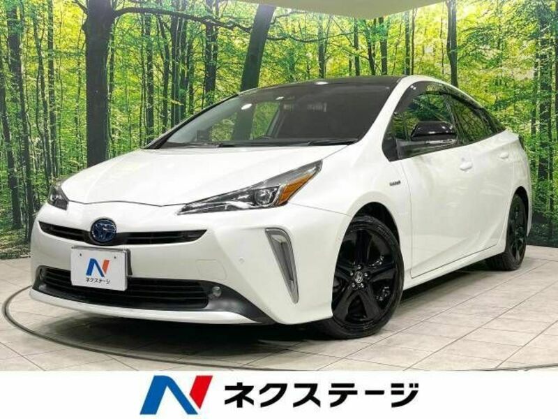 TOYOTA　PRIUS