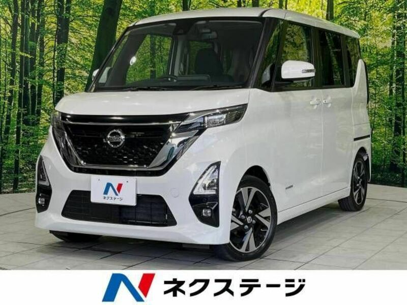 NISSAN　ROOX