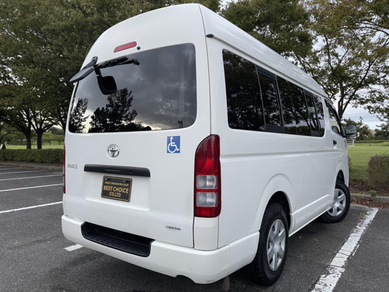 HIACE VAN-1