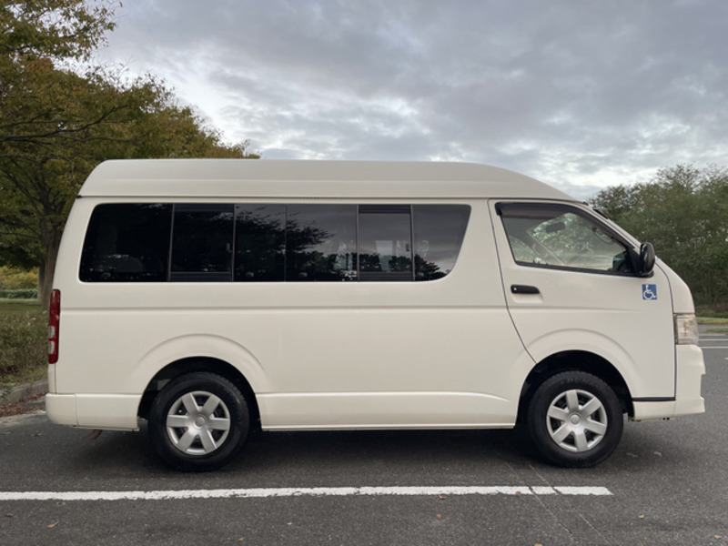 HIACE VAN-4