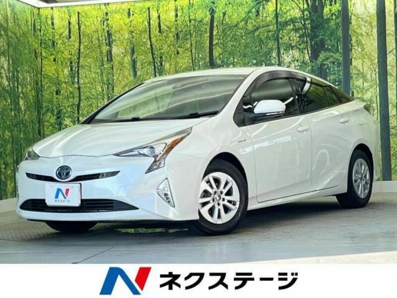 TOYOTA　PRIUS