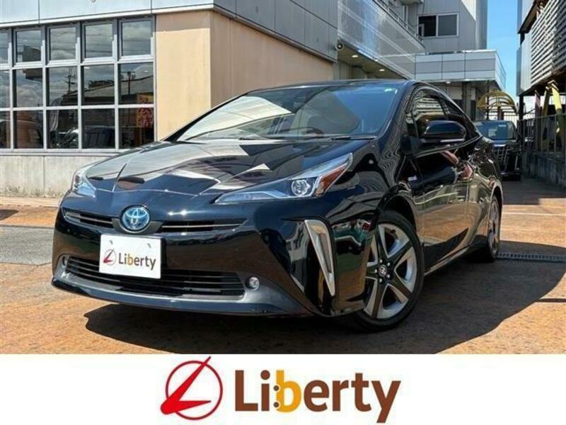 TOYOTA　PRIUS