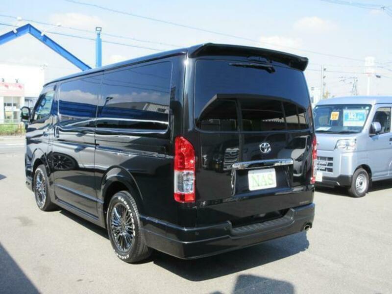 HIACE VAN-6