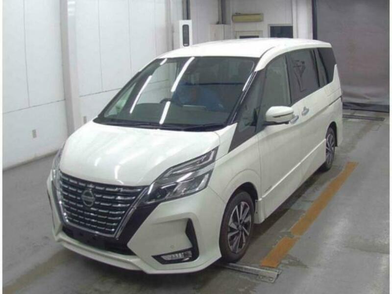 NISSAN　SERENA