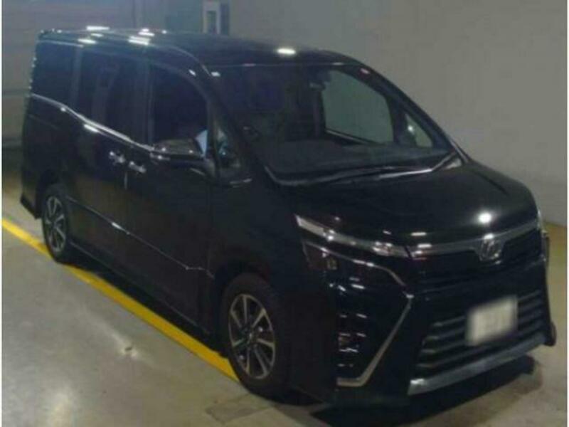 TOYOTA　VOXY