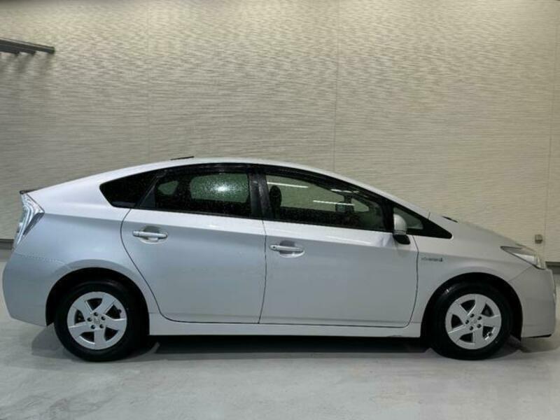 PRIUS-15