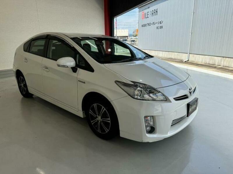 PRIUS-1