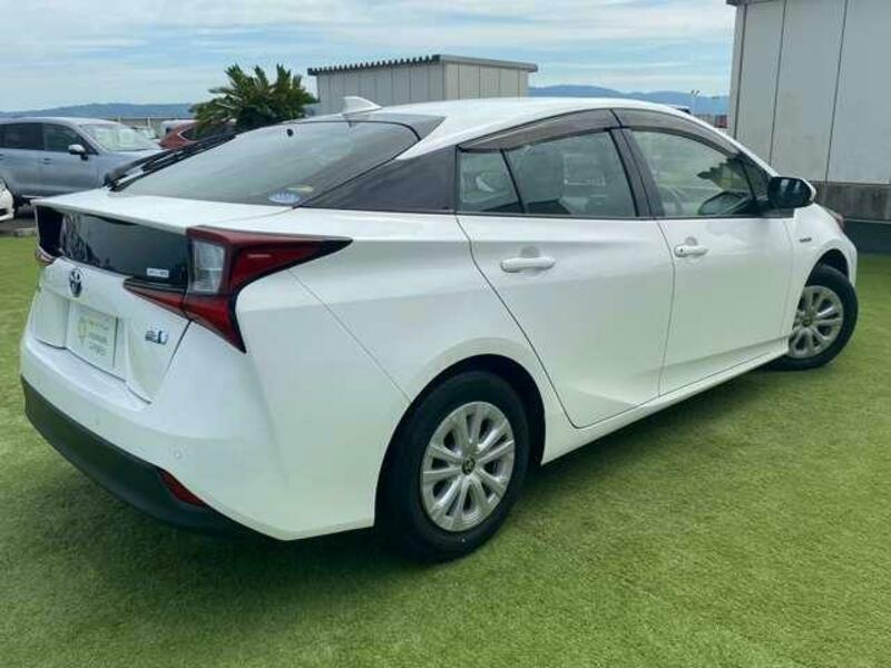 PRIUS-3