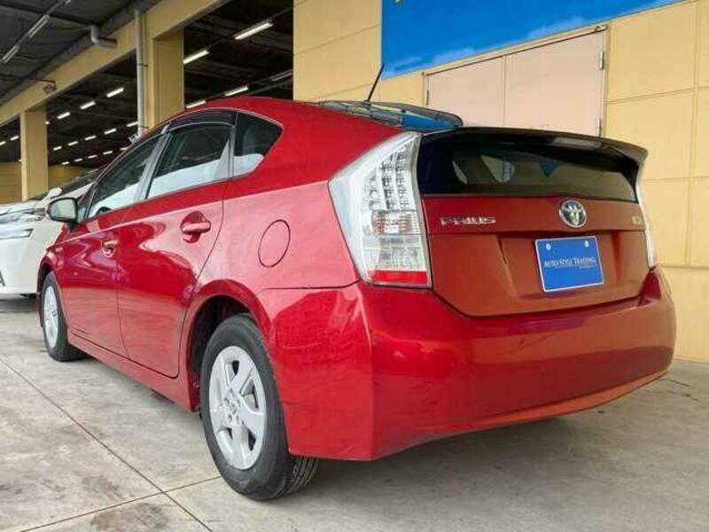 PRIUS-1