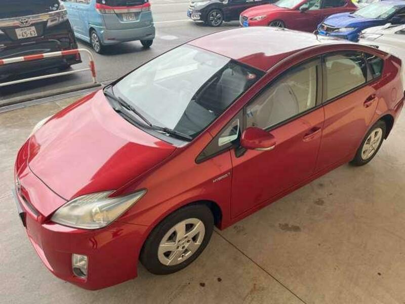 PRIUS-13