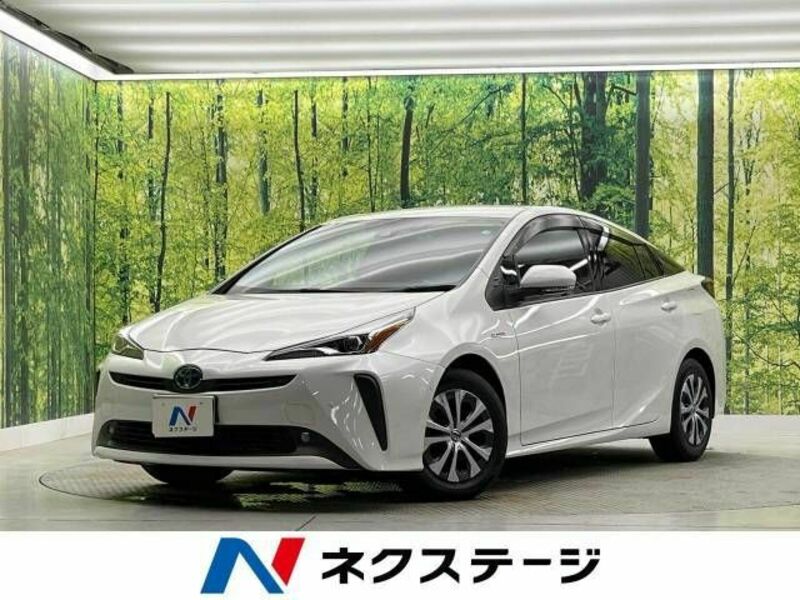 TOYOTA　PRIUS