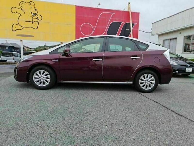 PRIUS PHV-11